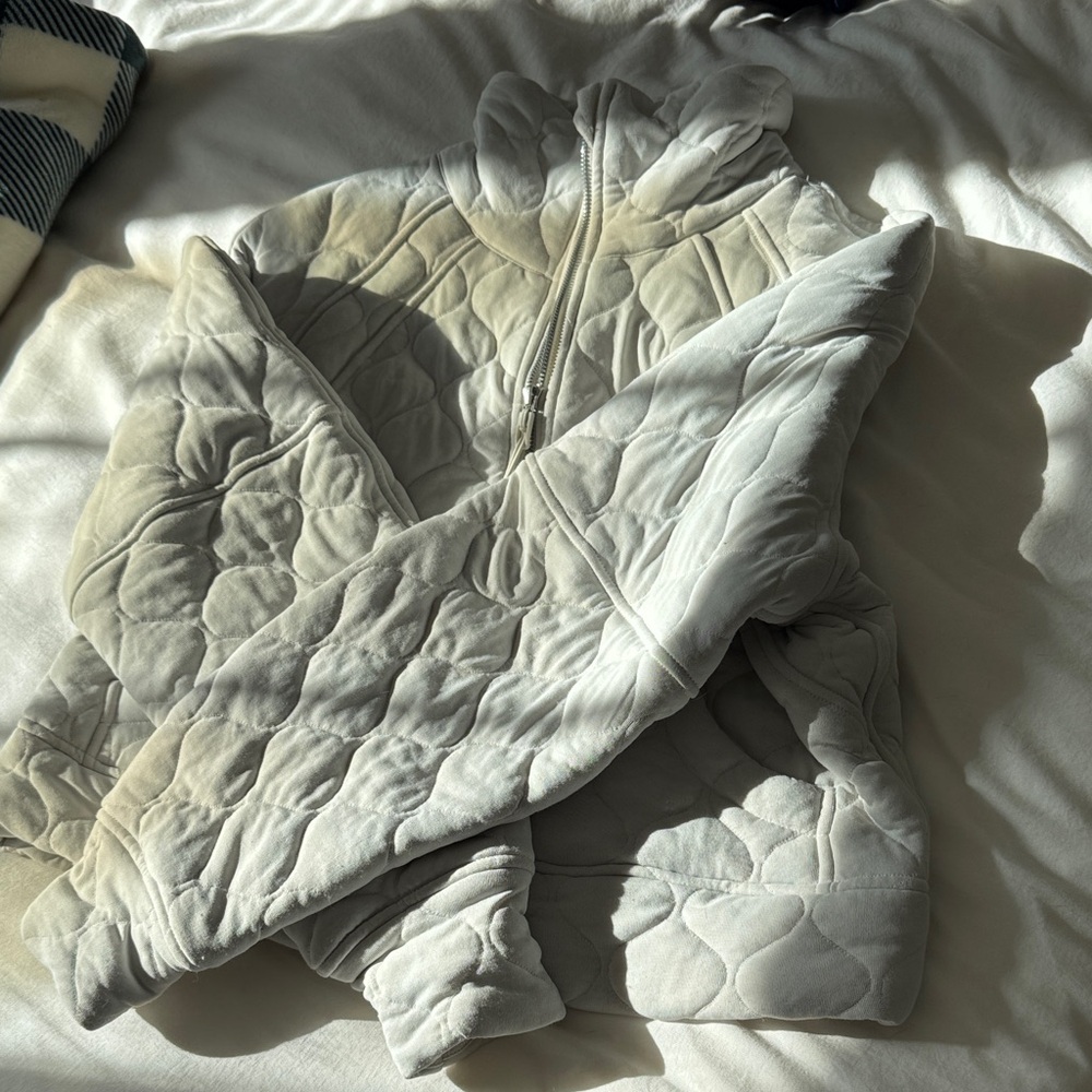 Quilted Lulu lemon quarter zip